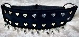 BlackSilverHeartsSilverBeads300